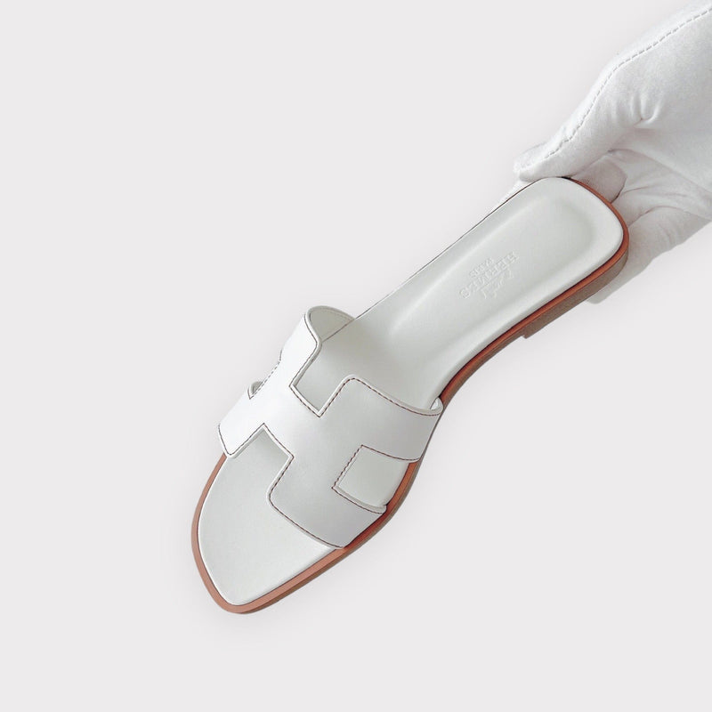 Hermes Women's Oran Sandal In White, Size 39