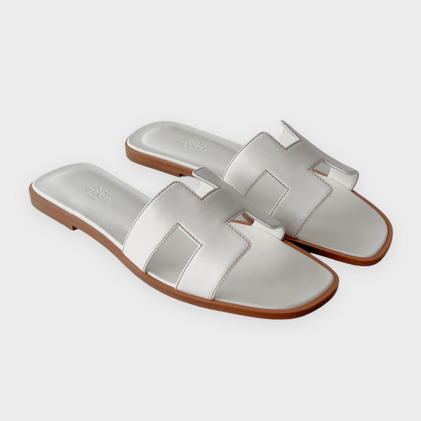 Hermes Women's Oran Sandal In White, Size 39