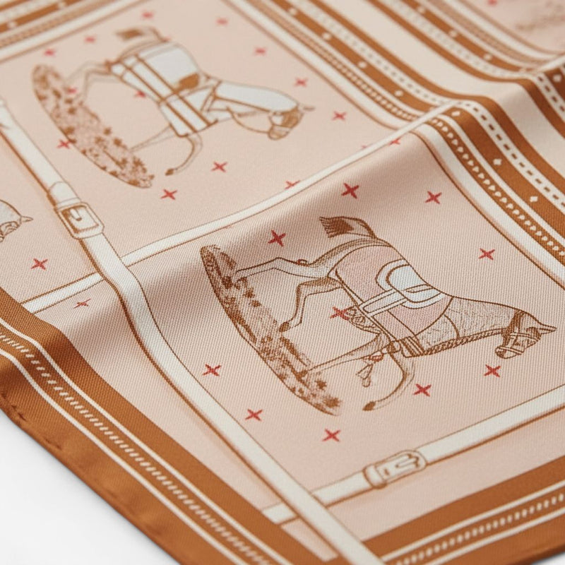 Hermes Couvertures et Tenues de Jour Bandana Scarf, Orange Cuit, Crème & Ardoise