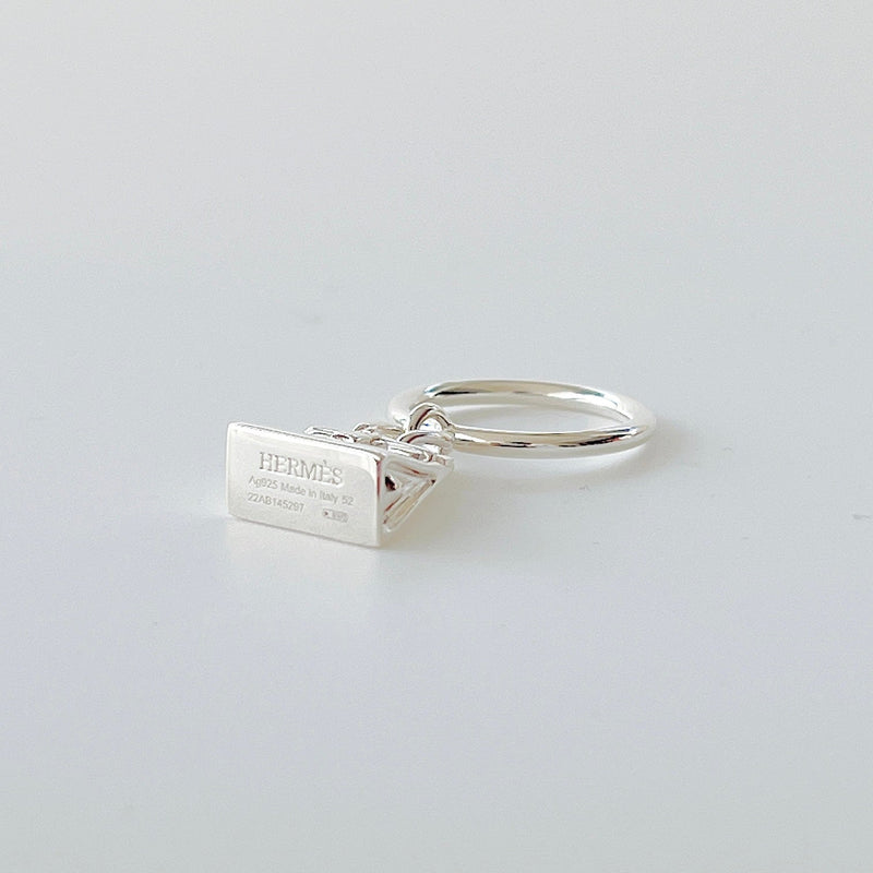 Hermes Amulettes Kelly Ring In Silver, Size 52 - Found Fashion