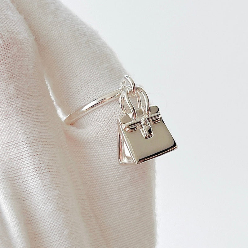 Hermes Amulettes Kelly Ring In Silver, Size 52 - Found Fashion