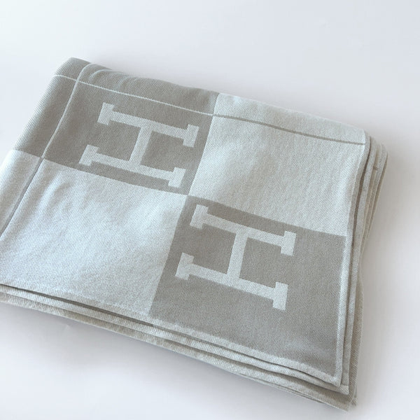 Hermes Avalon Spring Cashmere Blanket In Sable / Cream - Found Fashion