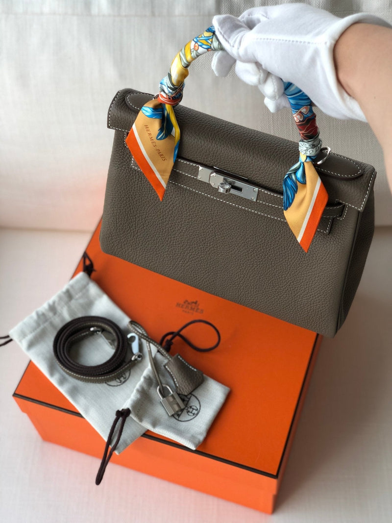 Hermès Kelly 28 | Etoupe