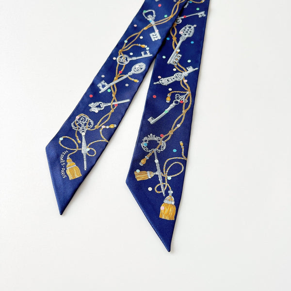 Hermes Les Cles A Pois Twilly In Marine. Navy Blue. - Found Fashion