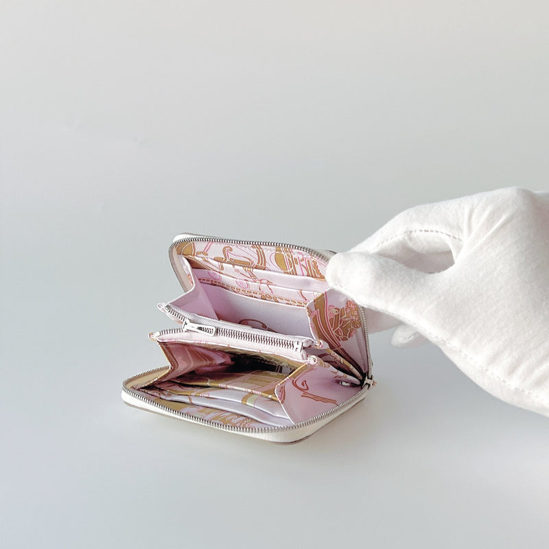 Hermes Silk'In Compact Wallet In Nata With A Mauve Sylvestre Printed Silk Interior - Found Fashion