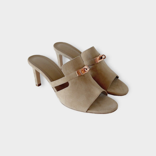 Hermes Women's Cute Sandals Beige Suede With A Rose Gold Buckle, Size 38.5