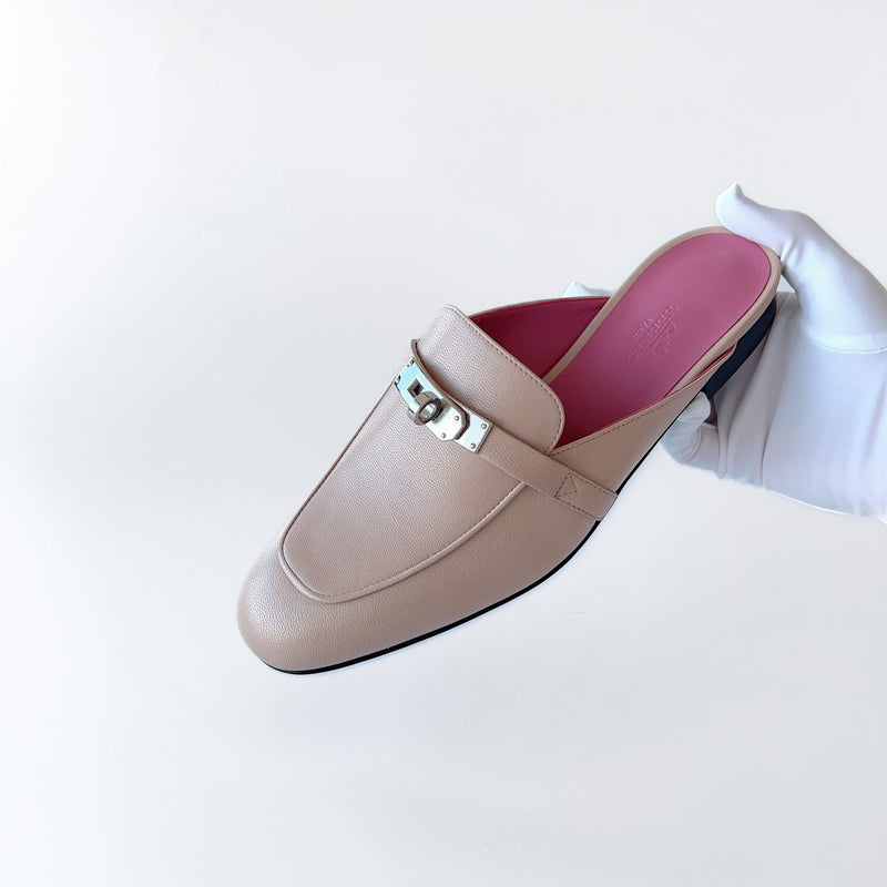 Hermes Women's Oz Mule In Beige Nude and Pink With A Silver Buckle, Size 38
