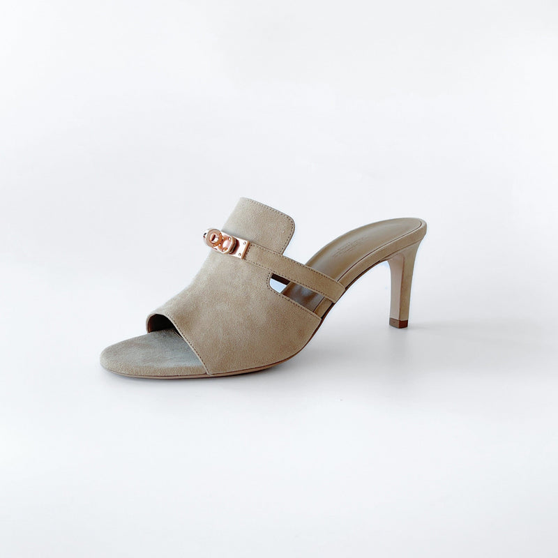 Hermes Women's Cute Sandals Beige Suede With A Rose Gold Buckle, Size 38.5