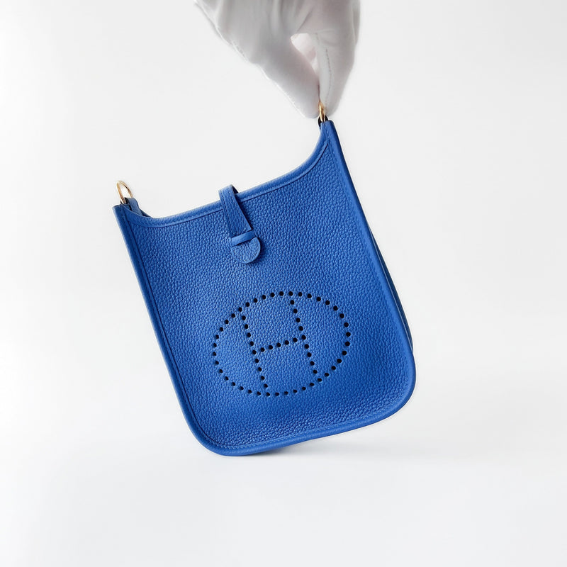 Hermès Mini Evelyne 16 Clemence in Blau, Bleu, Frankreich, mit