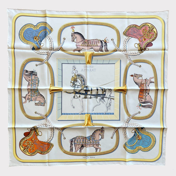 Hermes Grand Apparat Forever Scarf 90, Crème, Gold And Multicolore