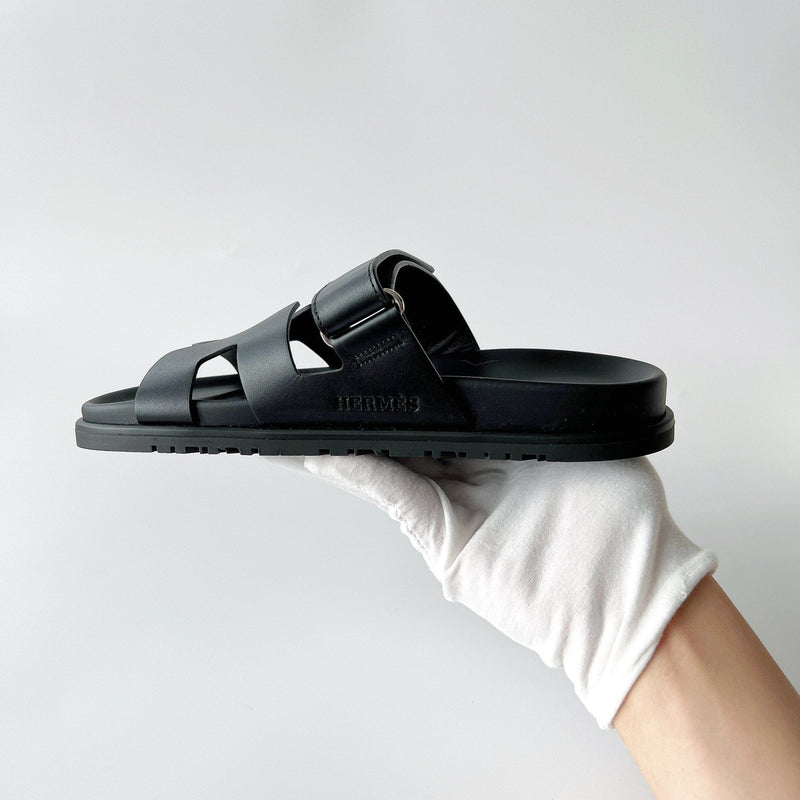 Hermes Women’s Chypre Sandal In Black | Size 39.5 EU - Found Fashion