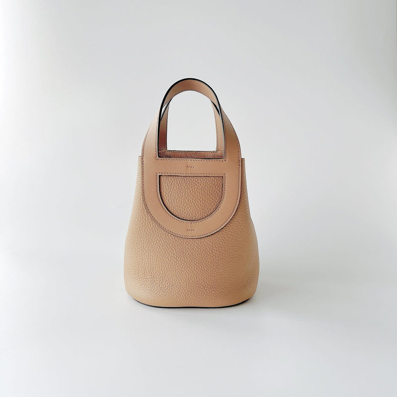 HERMES Taurillon Clemence Swift In-The-Loop 18 Bag Chai 1134366
